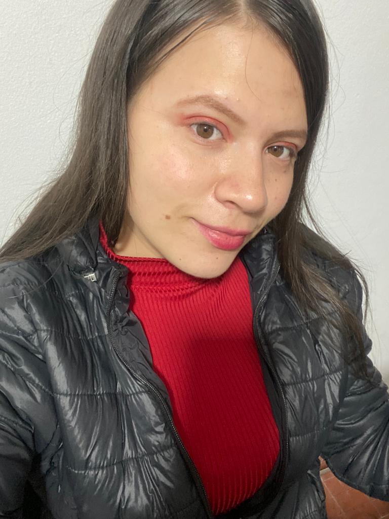 <em>Angie Benitez.</em>